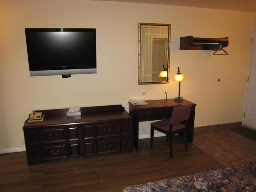 Johnny'S Motel Grand Forks Habitación foto